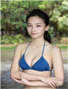 《与美女上司同居》