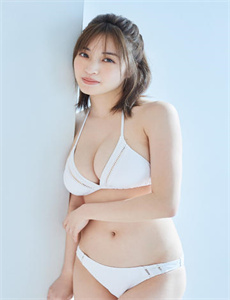 《60岁副总统率队比赛》